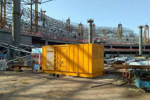 白城发电机出租如何判断空气滤清器是否需要更换？