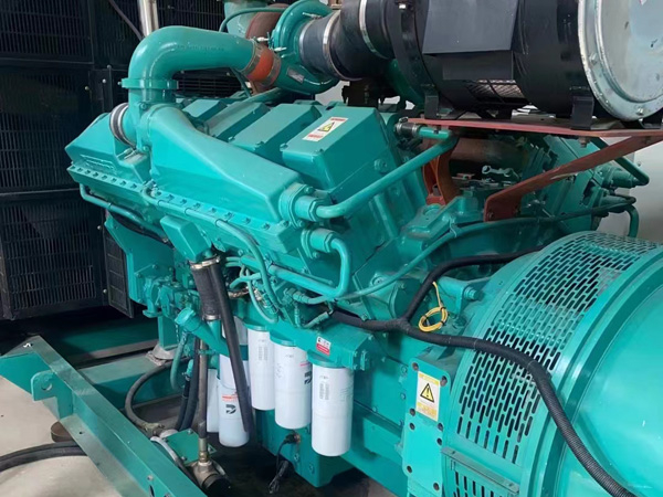 白城更换100kW柴油发电机组机油时，需要注意哪些事项？